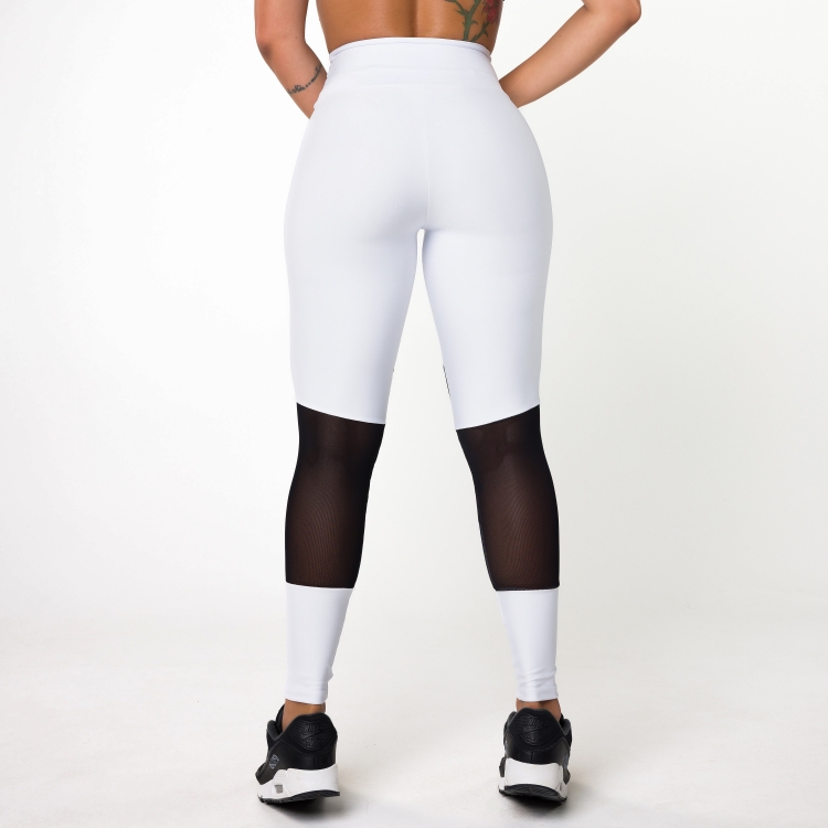 Calça legging branca com detalhes em tule e tela shine