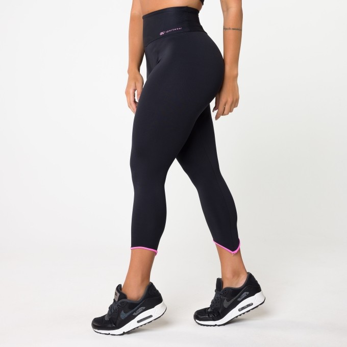 Legging Preta Detalhe Barra Female